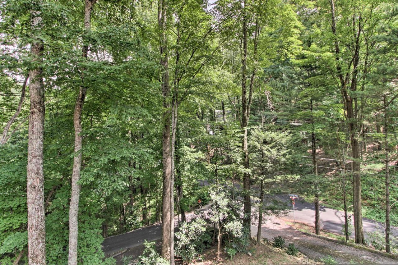 A-Frame Cabin With Hot Tub Less Than 1 Mi To Ober Gatlinburg Villa Luaran gambar