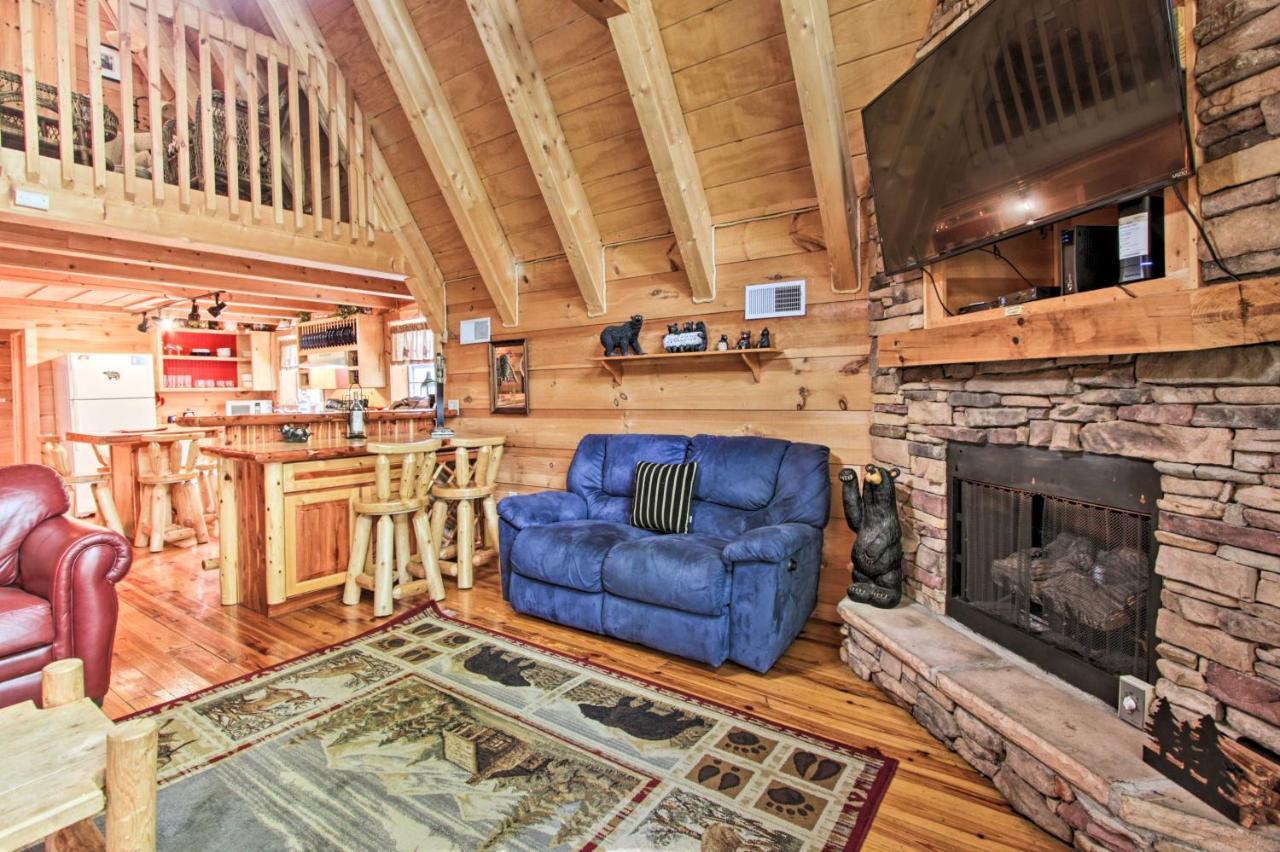 A-Frame Cabin With Hot Tub Less Than 1 Mi To Ober Gatlinburg Villa Luaran gambar