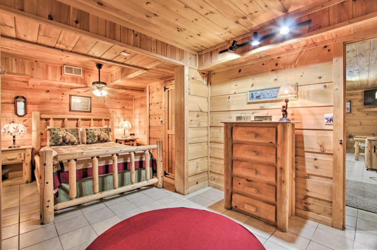 A-Frame Cabin With Hot Tub Less Than 1 Mi To Ober Gatlinburg Villa Luaran gambar