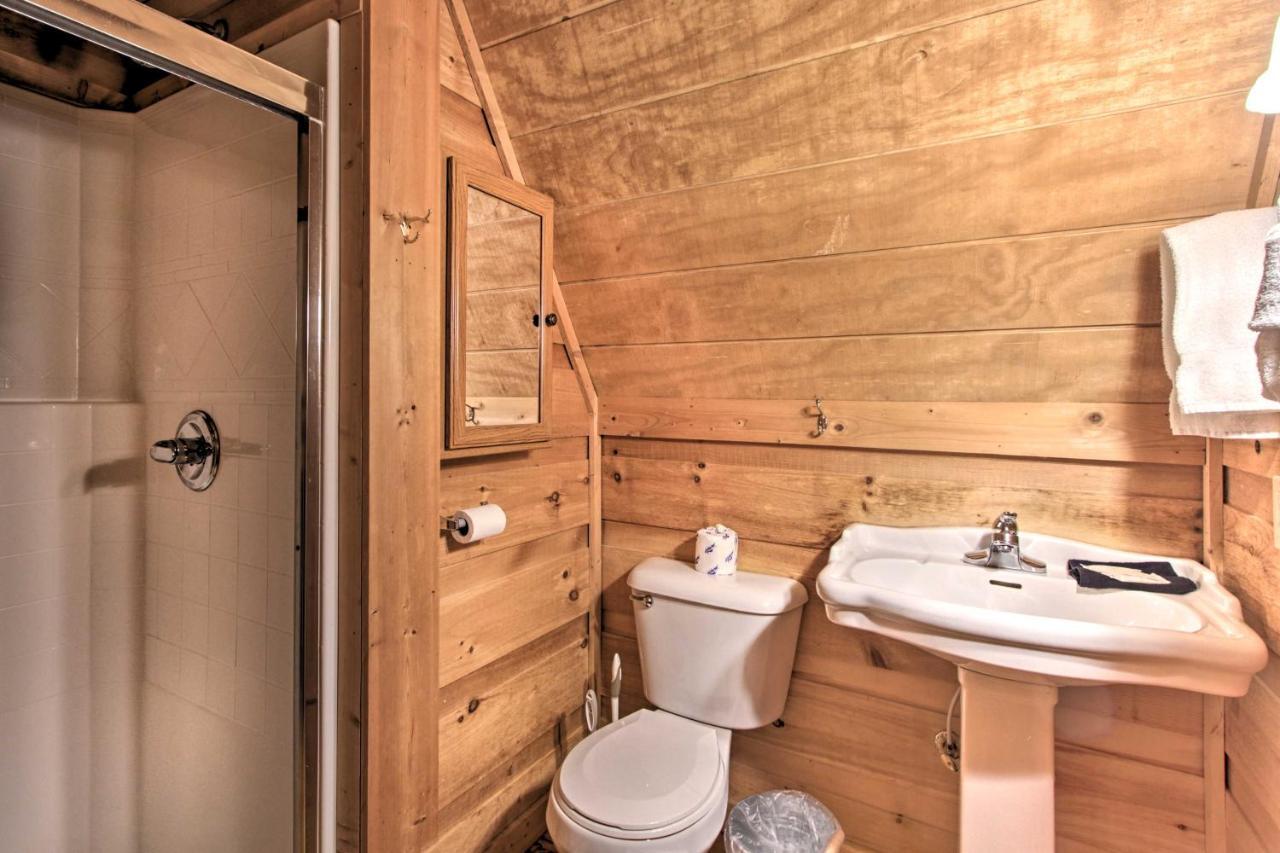 A-Frame Cabin With Hot Tub Less Than 1 Mi To Ober Gatlinburg Villa Luaran gambar